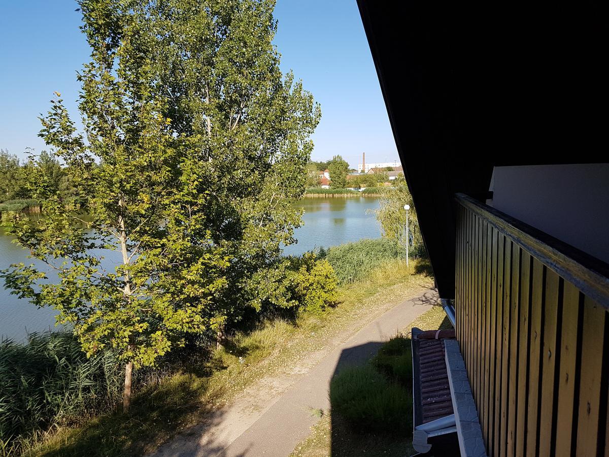 To Uti Vendeghaz Hotel Mezotur Bagian luar foto